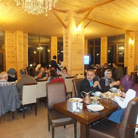 Hotel Yedigoller & Restaurant